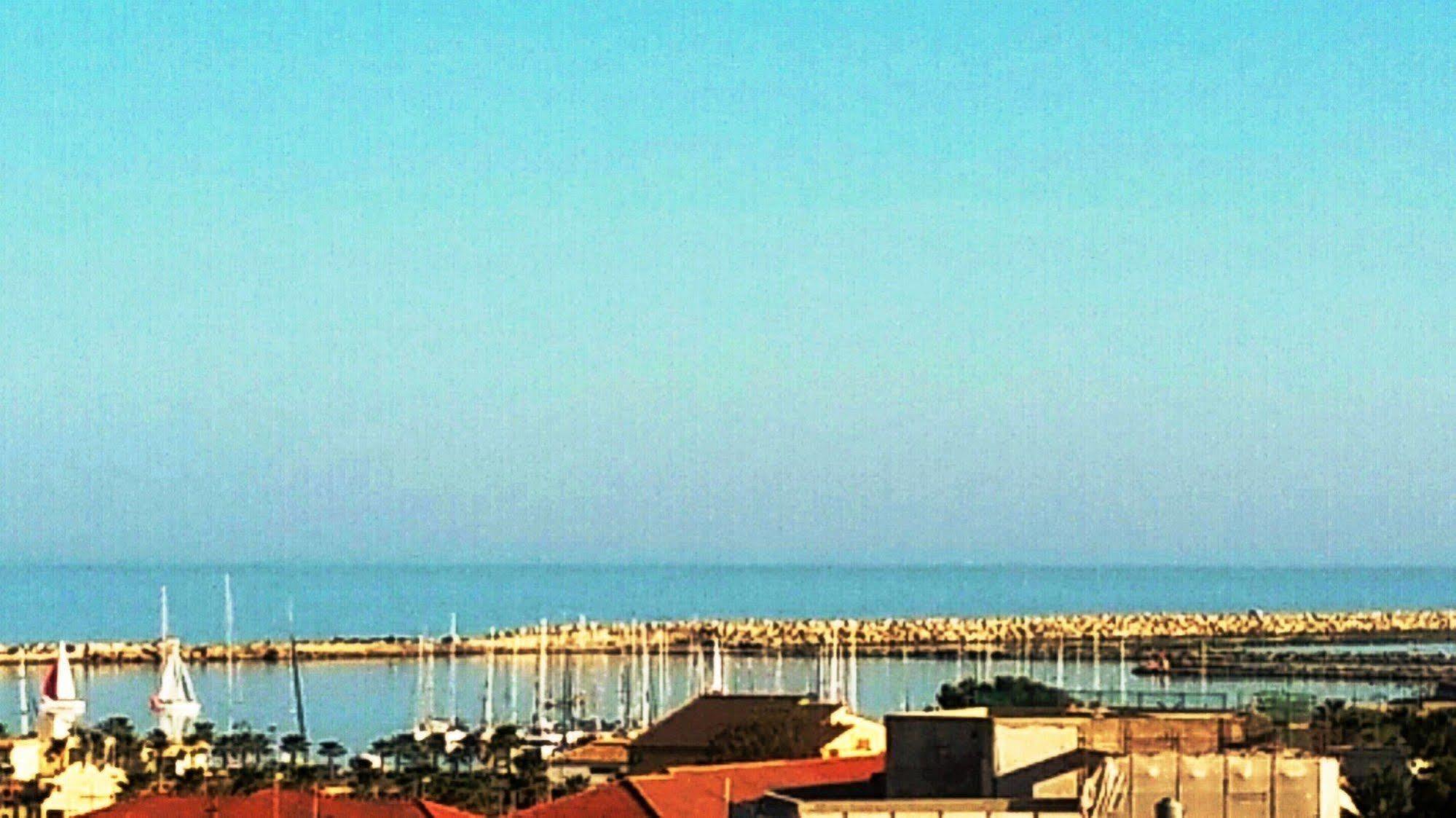 리카타 Castel Sant'Angelo Sea View 빌라 외부 사진